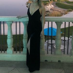 Velvet long dress with high slit